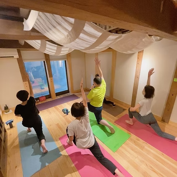 Yoga Briller（ヨガ ブリエ）