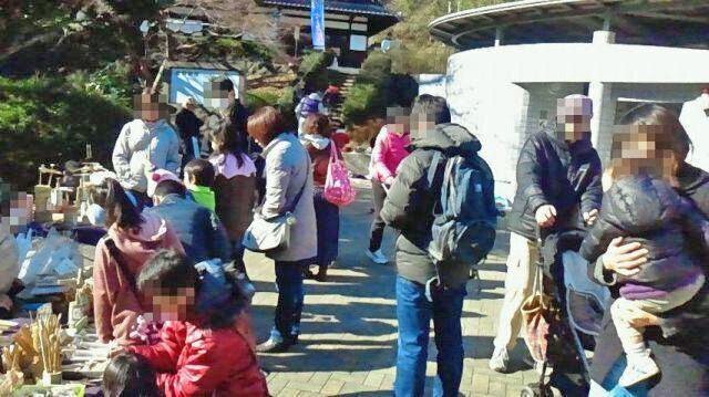 川崎市・生田緑地フリーマーケット（4月）